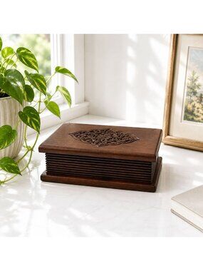 Hand-Carved Wooden Keepsake Box With Floral Motif - 7x5 Inches - Vintage Decorat